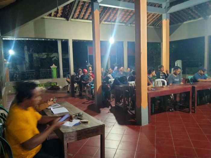 RAPAT KARANG TARUNA PERSIAPAN LOMBA SEPAK BOLA MEMPERINGATI HUT RI KE-79