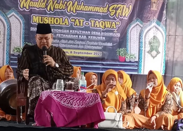 Peringatan Maulid Nabi Muhammad SAW, dihadiri oleh Bpk Bupati Kebumen 