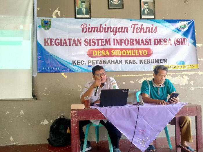 Transformasi Digital: Implementasi Sistem Informasi Desa untuk Pelayanan Publik