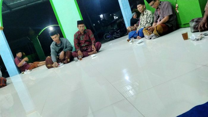 Kebersamaan Panitia dan Warga Dukuh Jalasida dalam Rapat Persiapan Maulid Nabi 01